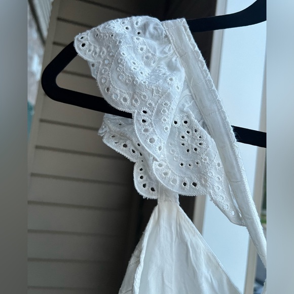🆕Allison New York White Eyelet Cotton Ruffle Mini Dress Size S Tie Back Summer - Picture 9 of 13